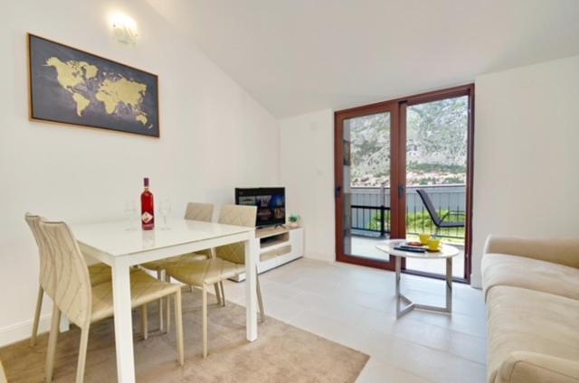 Nikola Lux Apartments ムオ エクステリア 写真
