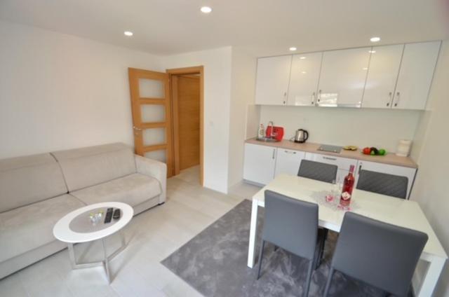 Nikola Lux Apartments ムオ エクステリア 写真